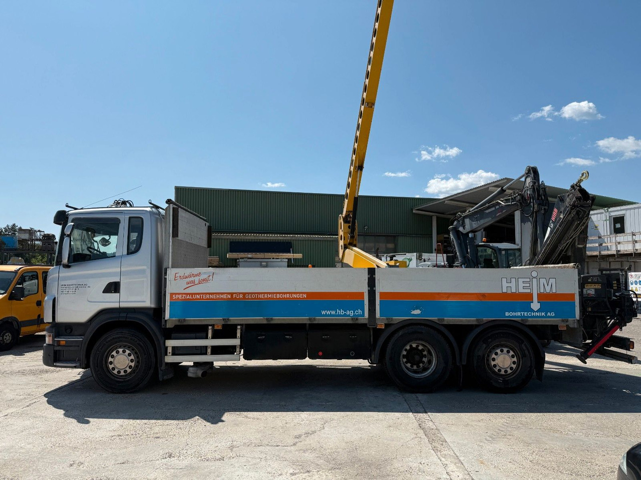 Scania G440 Brücke mit Ladekran - Platforminis/ Bortinis sunkvežimis, Sunkvežimis su kranu: foto 1 Scania G440 Brücke mit Ladekran - Platforminis/ Bortinis sunkvežimis, Sunkvežimis su kranu: foto 1