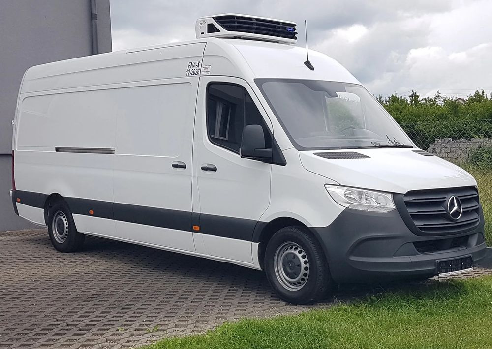 Mercedes-Benz SPRINTER MAXI CHŁODNIA AGREGAT GRZANIE IZOTERMA KLIMA ZASILANIE Z SILNIKA + ELEKTRYCZNE - Furgonas šaldytuvas: foto 1 Mercedes-Benz SPRINTER MAXI CHŁODNIA AGREGAT GRZANIE IZOTERMA KLIMA ZASILANIE Z SILNIKA + ELEKTRYCZNE - Furgonas šaldytuvas: foto 1