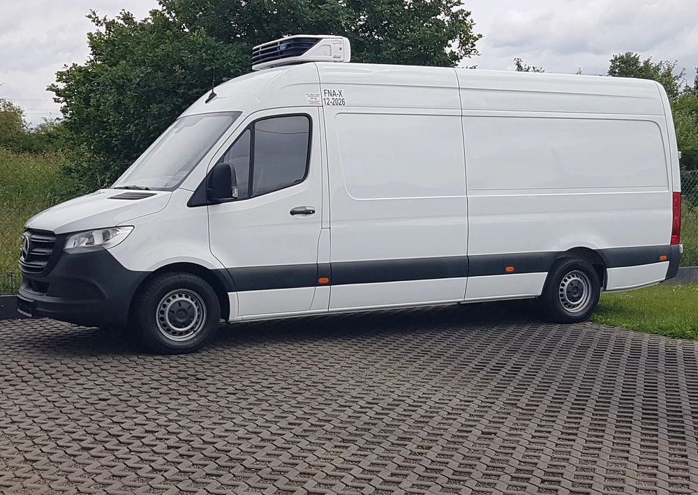 Mercedes-Benz SPRINTER MAXI CHŁODNIA AGREGAT GRZANIE IZOTERMA KLIMA ZASILANIE Z SILNIKA + ELEKTRYCZNE - Furgonas šaldytuvas: foto 2 Mercedes-Benz SPRINTER MAXI CHŁODNIA AGREGAT GRZANIE IZOTERMA KLIMA ZASILANIE Z SILNIKA + ELEKTRYCZNE - Furgonas šaldytuvas: foto 2