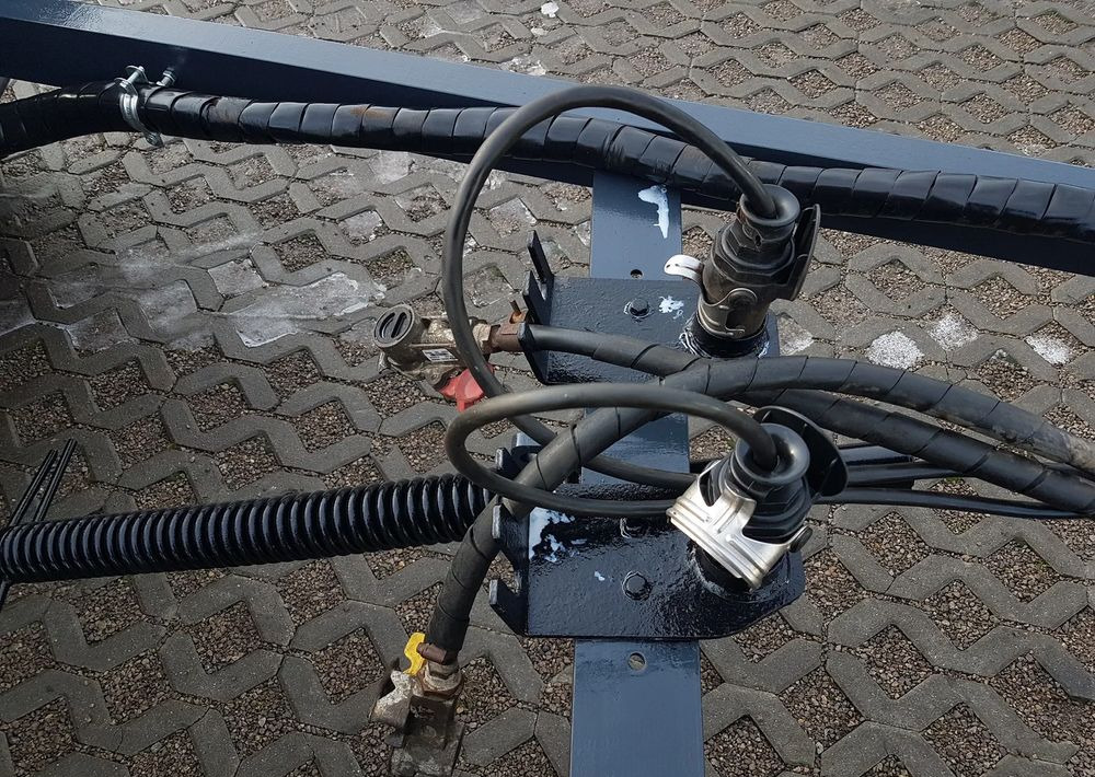 Wielton PS-2 PRZYCZEPA POD KONTENERY DO HAKOWCA 2 OSIE BLIŹNIAKI HUFFERMANN MEILLER ZASŁAW SKIBICKI - Kablio/ Skip loader priekaba: foto 5 Wielton PS-2 PRZYCZEPA POD KONTENERY DO HAKOWCA 2 OSIE BLIŹNIAKI HUFFERMANN MEILLER ZASŁAW SKIBICKI - Kablio/ Skip loader priekaba: foto 5