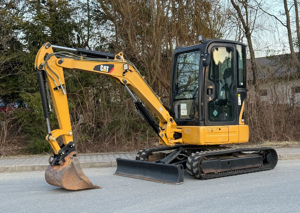 Caterpillar Minikoparka * CAT 303.5 E CR * Sprowadzona ! * Bardzo Dobry Stan * Minikoparka - Vikšrinis ekskavatorius: foto 1 Caterpillar Minikoparka * CAT 303.5 E CR * Sprowadzona ! * Bardzo Dobry Stan * Minikoparka - Vikšrinis ekskavatorius: foto 1