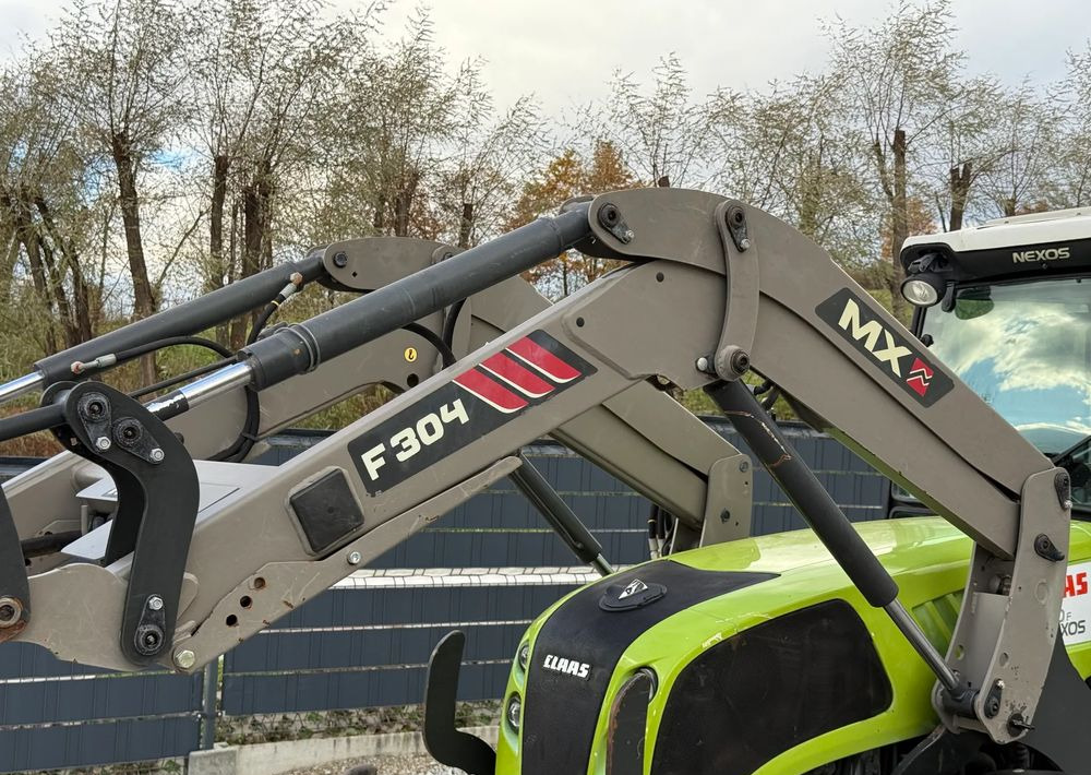 Claas * 240 F NEXOS CLAAS * 4x4 * Sadowniczy * Tur MX F304 * TUZ * Wałek WOM* Ciągnik * Traktor * - Traktorius: foto 4 Claas * 240 F NEXOS CLAAS * 4x4 * Sadowniczy * Tur MX F304 * TUZ * Wałek WOM* Ciągnik * Traktor * - Traktorius: foto 4