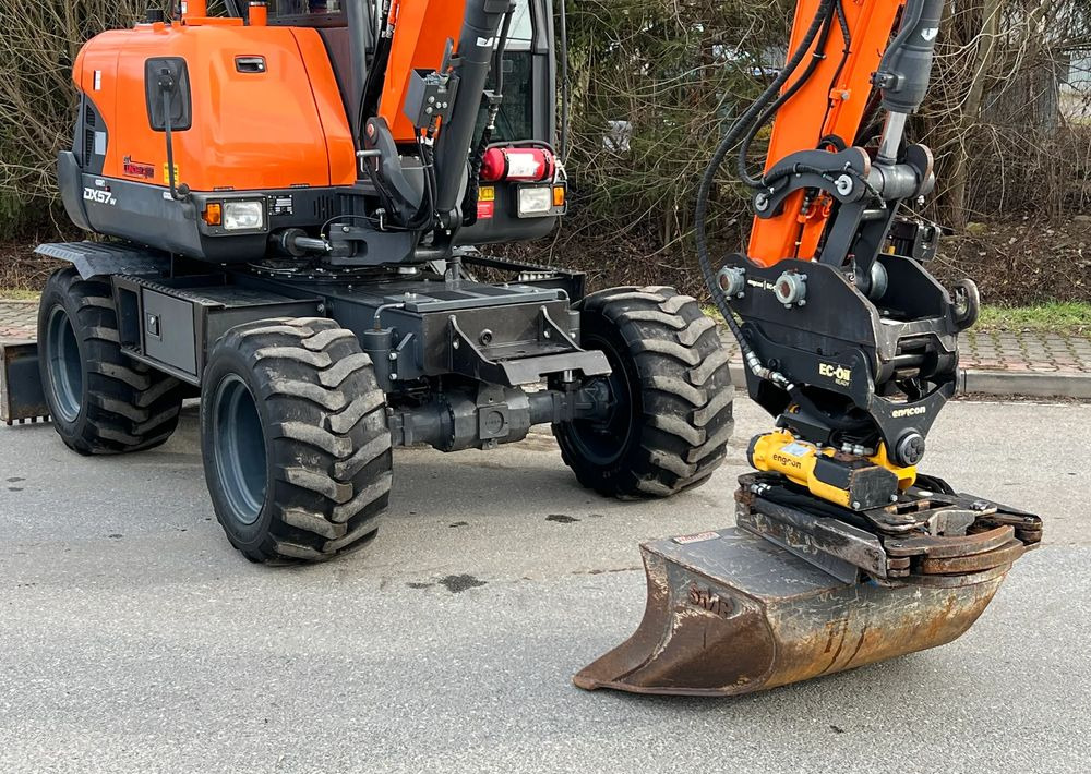Doosan DOOSAN DX57W *ROTOTILT* 2200 Motogodzin * Jak Nowa * Sprowadzona * Stan Perfekcyjny - Ratinis ekskavatorius: foto 3 Doosan DOOSAN DX57W *ROTOTILT* 2200 Motogodzin * Jak Nowa * Sprowadzona * Stan Perfekcyjny - Ratinis ekskavatorius: foto 3