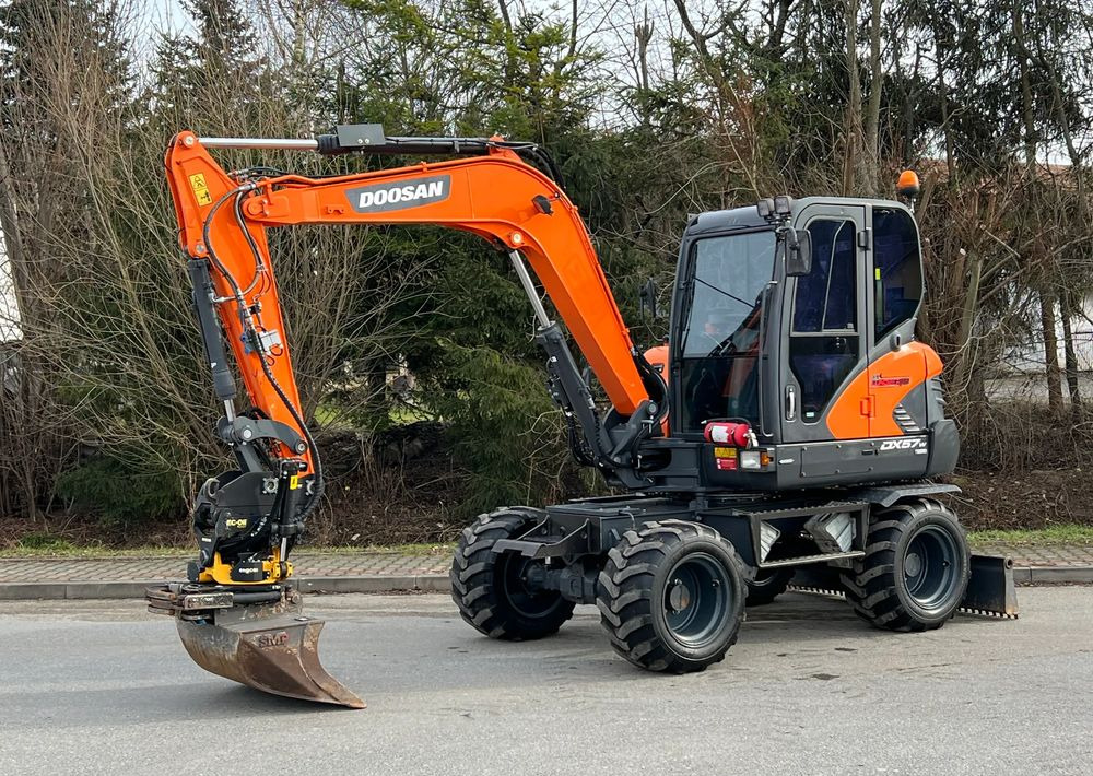 Doosan DOOSAN DX57W *ROTOTILT* 2200 Motogodzin * Jak Nowa * Sprowadzona * Stan Perfekcyjny - Ratinis ekskavatorius: foto 1 Doosan DOOSAN DX57W *ROTOTILT* 2200 Motogodzin * Jak Nowa * Sprowadzona * Stan Perfekcyjny - Ratinis ekskavatorius: foto 1