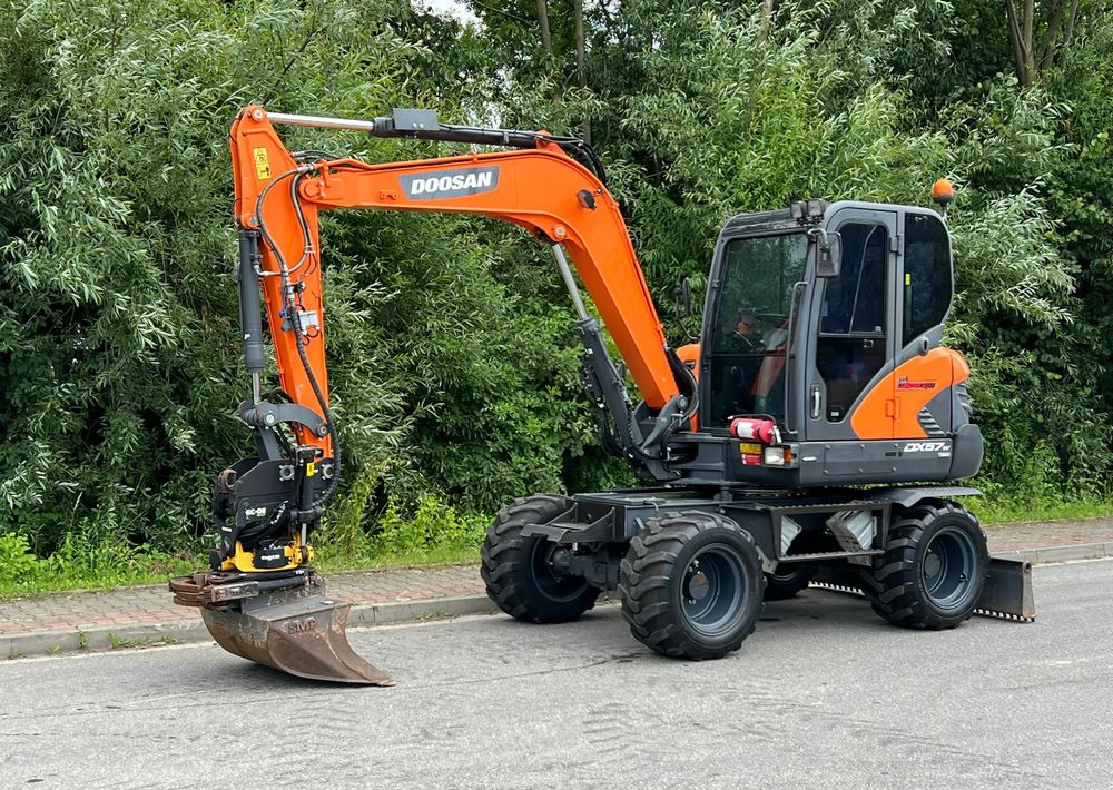 Doosan DOOSAN DX57W *ROTOTILT* 2200 Motogodzin * Jak Nowa * Sprowadzona * Stan Perfekcyjny - Ratinis ekskavatorius: foto 1 Doosan DOOSAN DX57W *ROTOTILT* 2200 Motogodzin * Jak Nowa * Sprowadzona * Stan Perfekcyjny - Ratinis ekskavatorius: foto 1