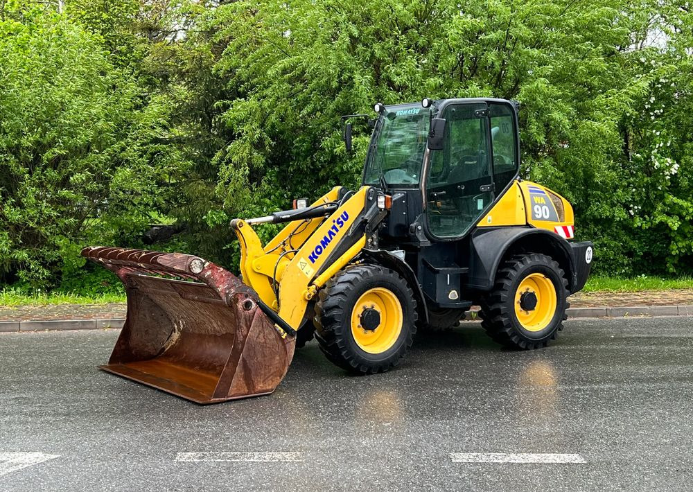 Komatsu Ładowarka KOMATSU WA 90 STAN IDEALNY - Ratinis krautuvas: foto 1 Komatsu Ładowarka KOMATSU WA 90 STAN IDEALNY - Ratinis krautuvas: foto 1