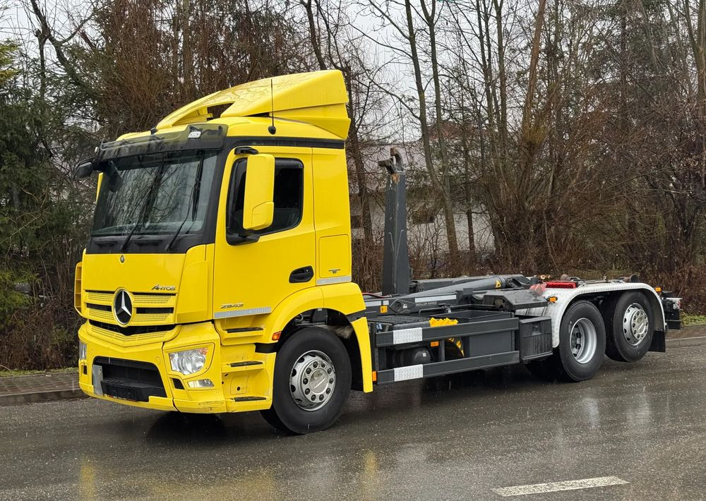 Mercedes-Benz * Hakowiec * Mercedes Antos 2543 * Sprowadzony * Stan Perfekcyjny - Hook-lift sunkvežimis: foto 2 Mercedes-Benz * Hakowiec * Mercedes Antos 2543 * Sprowadzony * Stan Perfekcyjny - Hook-lift sunkvežimis: foto 2