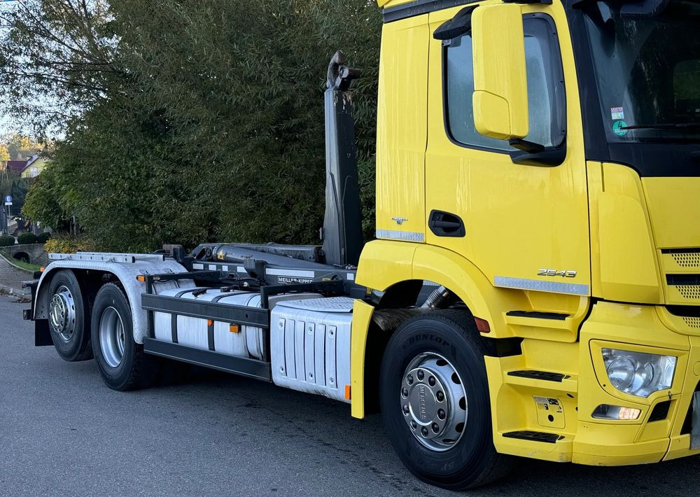 Mercedes-Benz * Hakowiec * Mercedes Antos 2543 * Sprowadzony * Stan Perfekcyjny - Hook-lift sunkvežimis: foto 5 Mercedes-Benz * Hakowiec * Mercedes Antos 2543 * Sprowadzony * Stan Perfekcyjny - Hook-lift sunkvežimis: foto 5