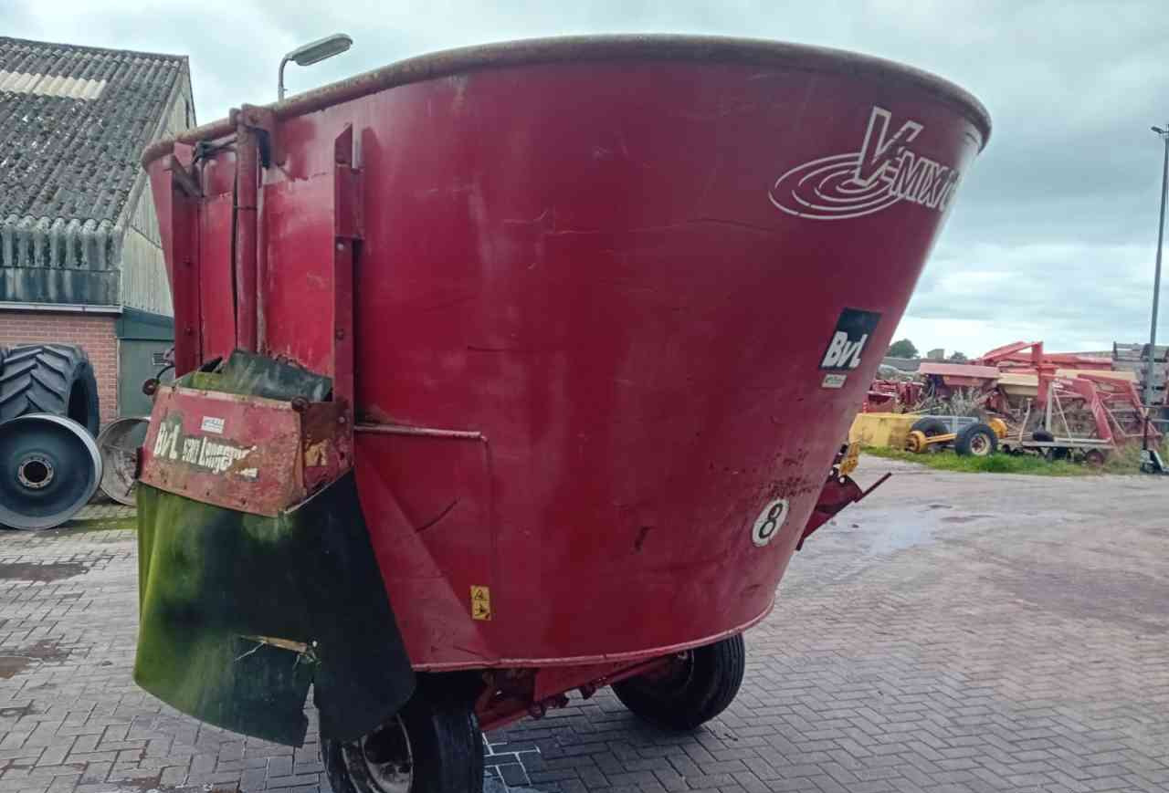 BVL V-Mix 10 voermengwagen - Pašarų maišytuvas: foto 4 BVL V-Mix 10 voermengwagen - Pašarų maišytuvas: foto 4