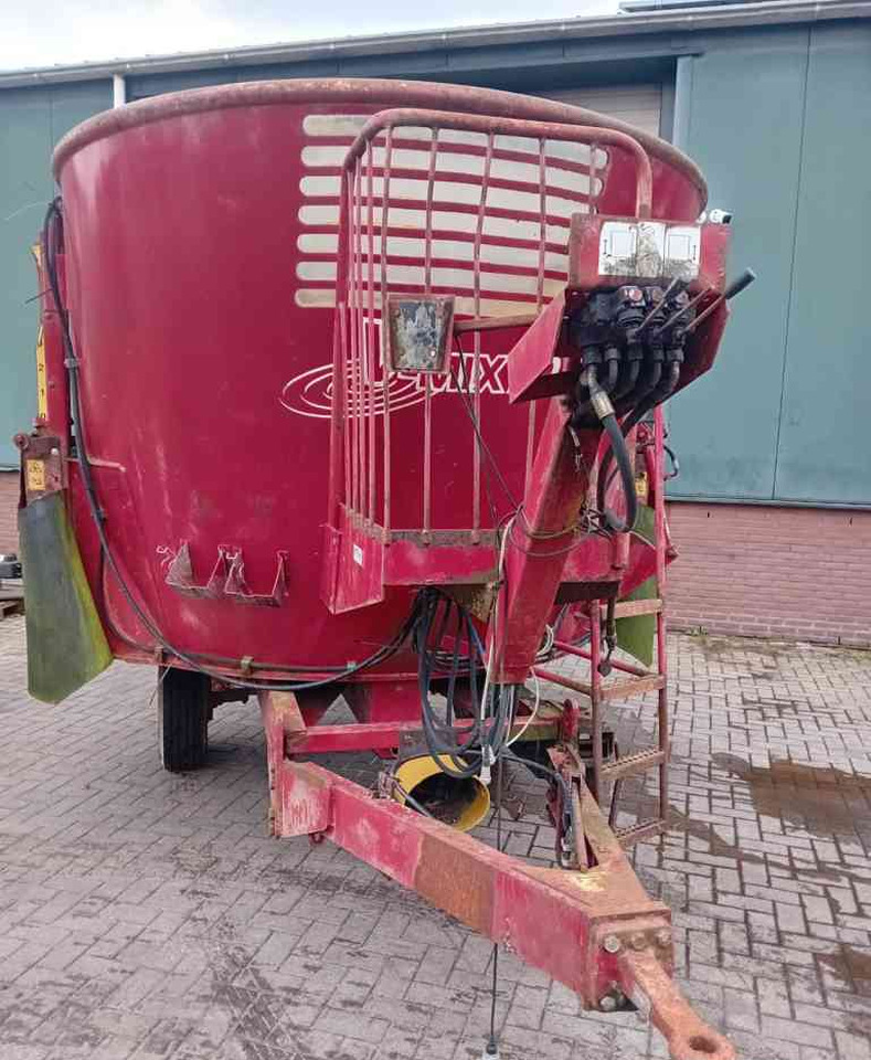 BVL V-Mix 10 voermengwagen - Pašarų maišytuvas: foto 5 BVL V-Mix 10 voermengwagen - Pašarų maišytuvas: foto 5