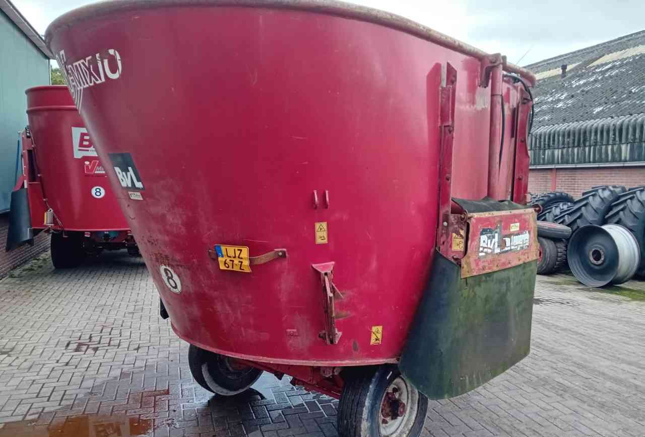 BVL V-Mix 10 voermengwagen - Pašarų maišytuvas: foto 3 BVL V-Mix 10 voermengwagen - Pašarų maišytuvas: foto 3