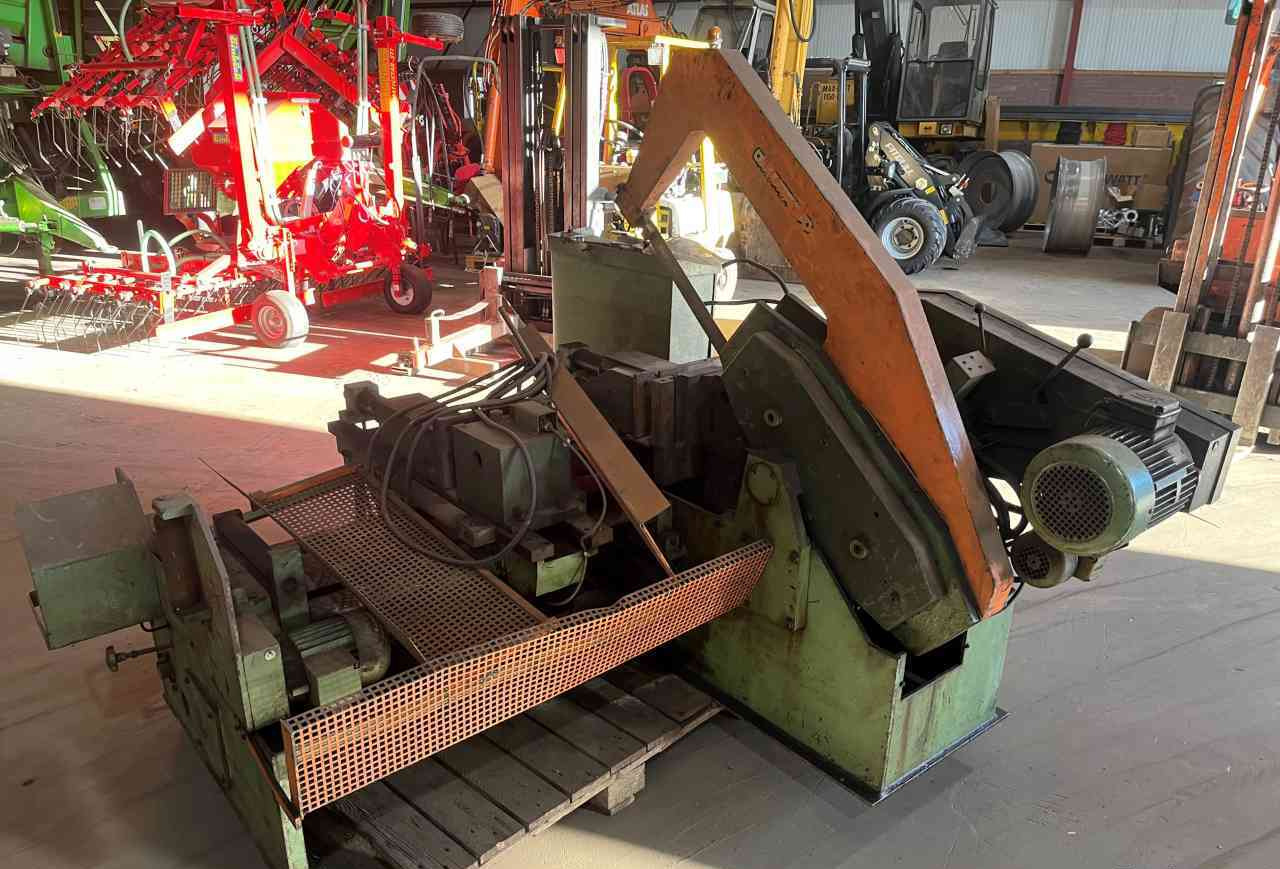 Kasto beugelzaagmachine diversen - Staklės: foto 2 Kasto beugelzaagmachine diversen - Staklės: foto 2