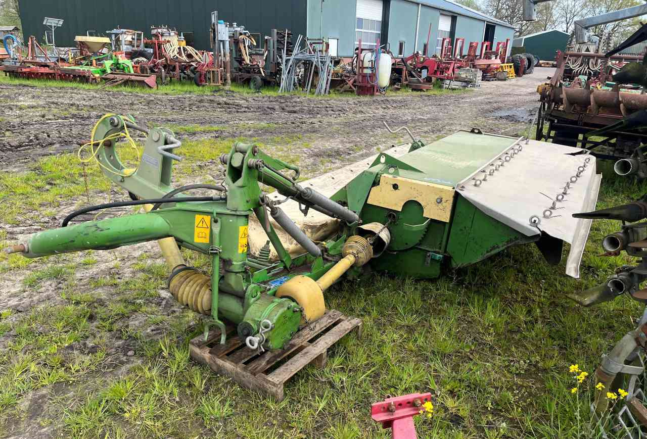 Krone AM283 CV schijvenmaaier Hooibouwmachines. - Šienapjovė: foto 3 Krone AM283 CV schijvenmaaier Hooibouwmachines. - Šienapjovė: foto 3