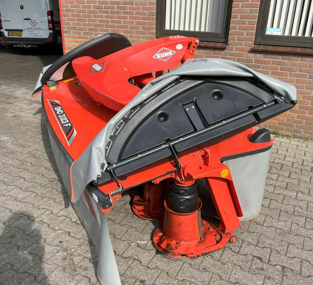 Kuhn GMD3123F-FF frontmaaier weidebouwmachines - Šienapjovė: foto 4 Kuhn GMD3123F-FF frontmaaier weidebouwmachines - Šienapjovė: foto 4