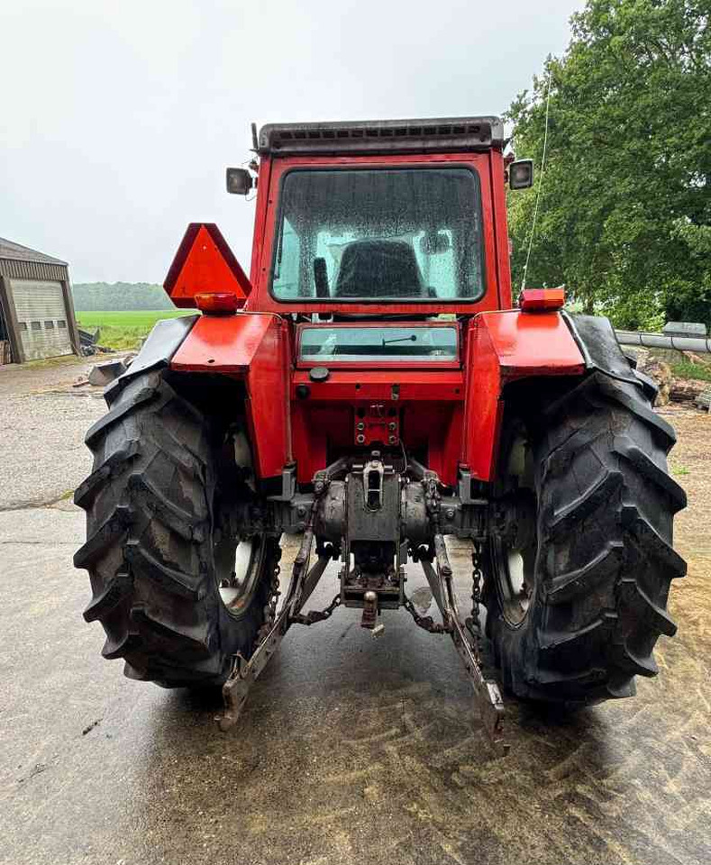 Massey Ferguson 575 - Traktorius: foto 4 Massey Ferguson 575 - Traktorius: foto 4