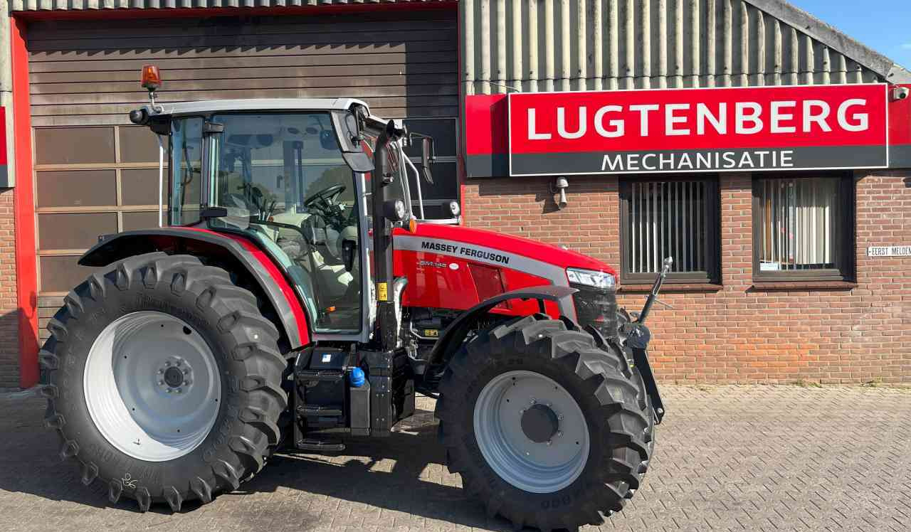Massey Ferguson 5M.145 Dyna-4 Tractoren - Traktorius: foto 1 Massey Ferguson 5M.145 Dyna-4 Tractoren - Traktorius: foto 1