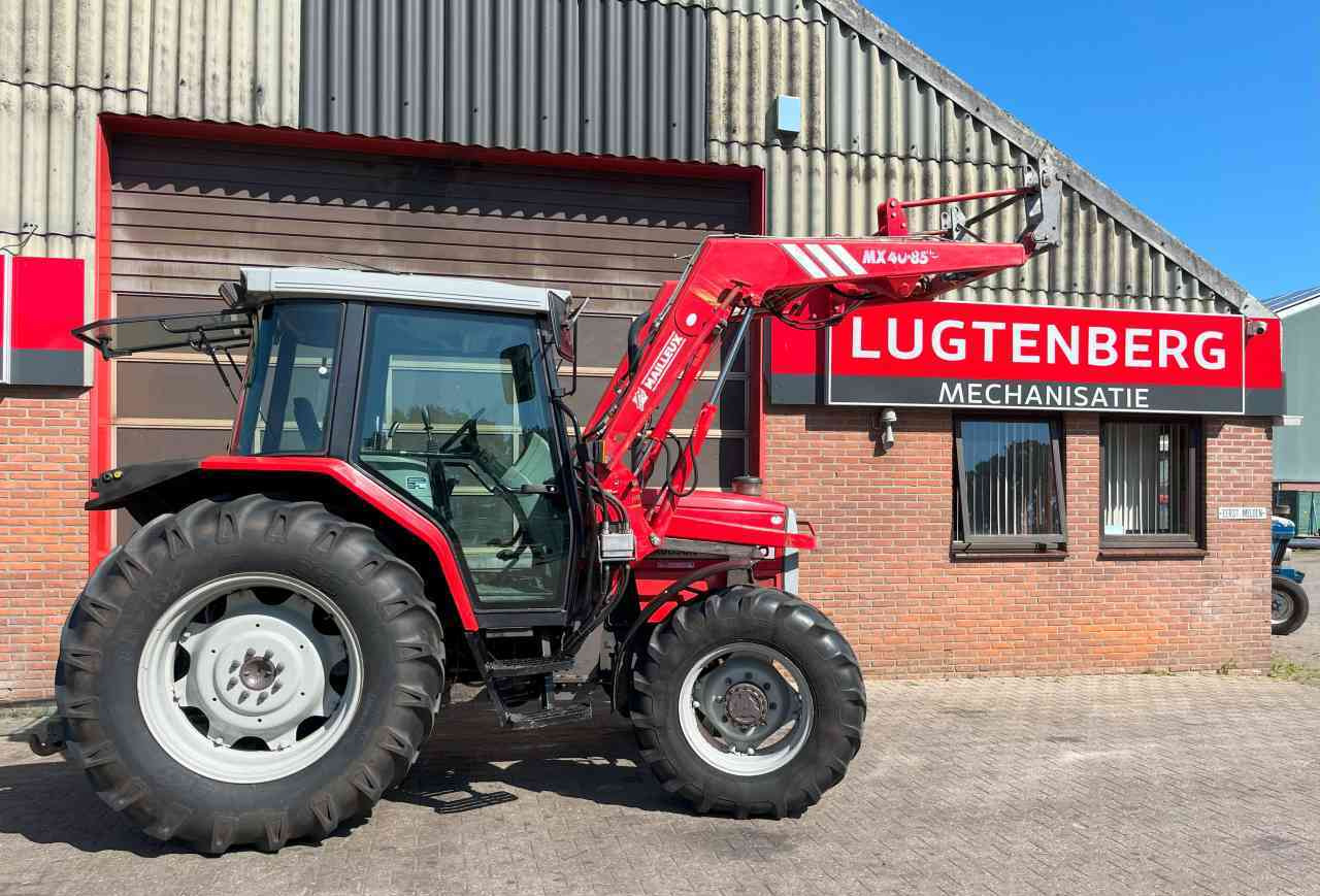 Massey Ferguson 6140 Dynashift met Mailleux voorlader tractoren *Verkocht/sold* - Traktorius: foto 2 Massey Ferguson 6140 Dynashift met Mailleux voorlader tractoren *Verkocht/sold* - Traktorius: foto 2