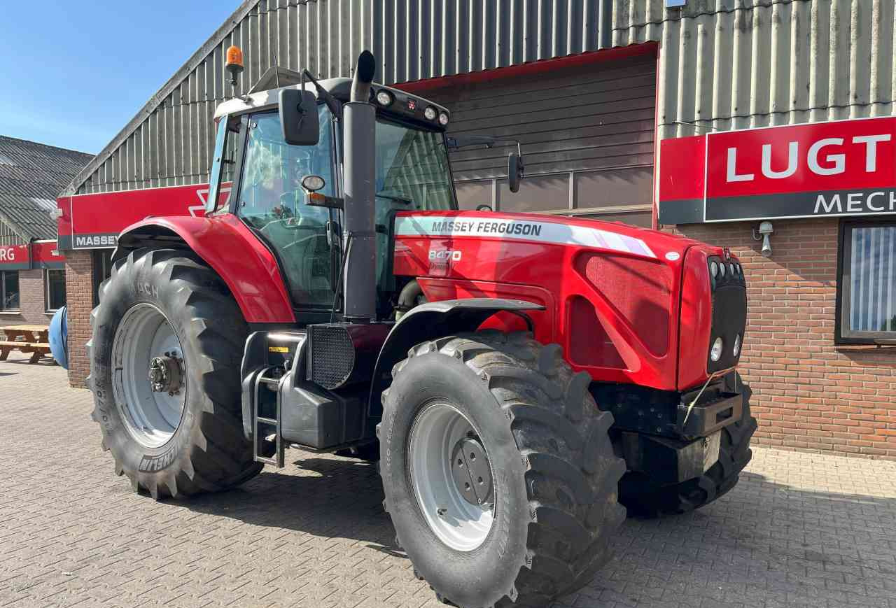 Massey Ferguson 8470 Dyna-VT Tractoren - Traktorius: foto 2 Massey Ferguson 8470 Dyna-VT Tractoren - Traktorius: foto 2