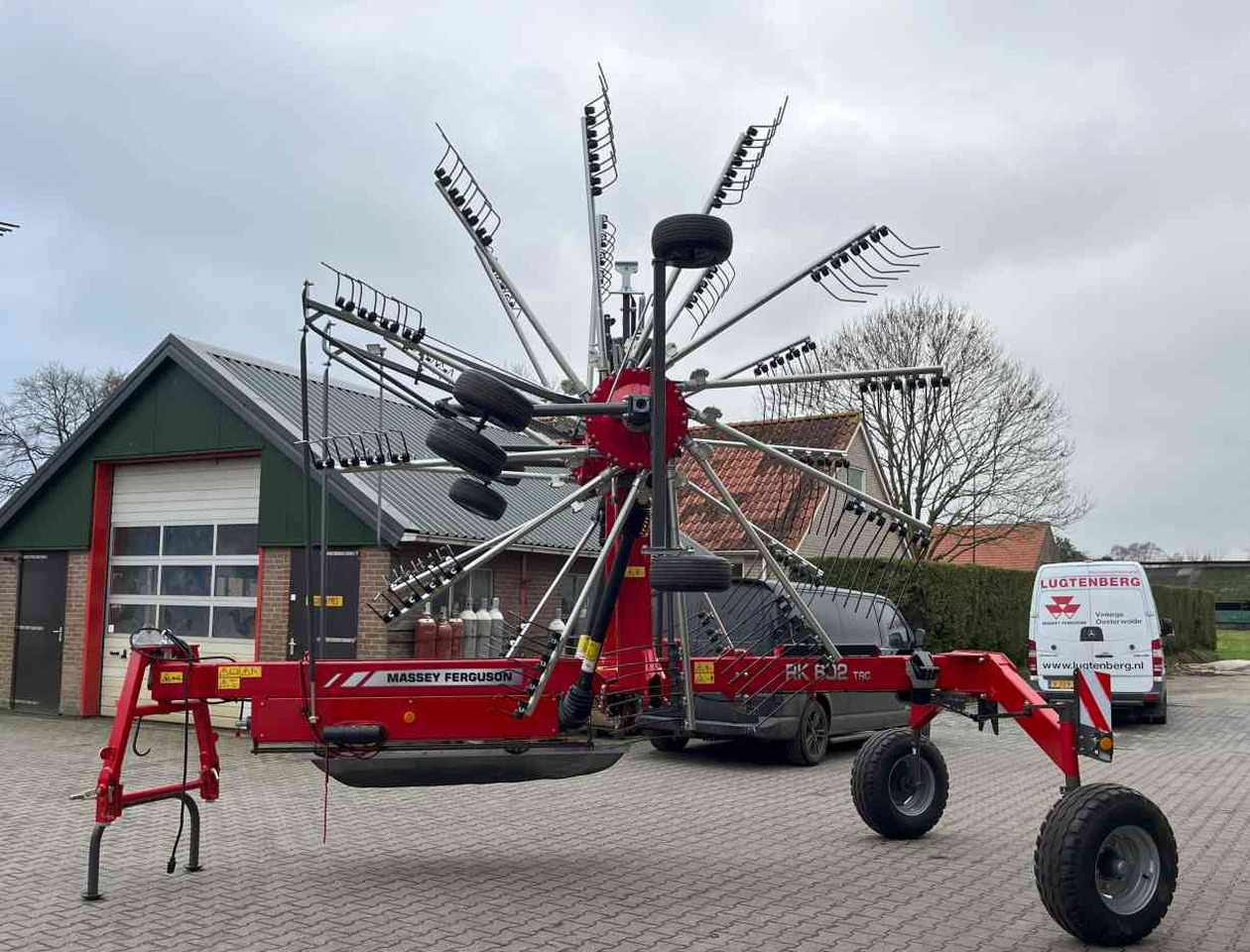 Massey Ferguson RK 802 TRC weidebouwmachines Fella Hark Rake Zwiller - Šieno grėblys/ Vartytuvas: foto 5 Massey Ferguson RK 802 TRC weidebouwmachines Fella Hark Rake Zwiller - Šieno grėblys/ Vartytuvas: foto 5