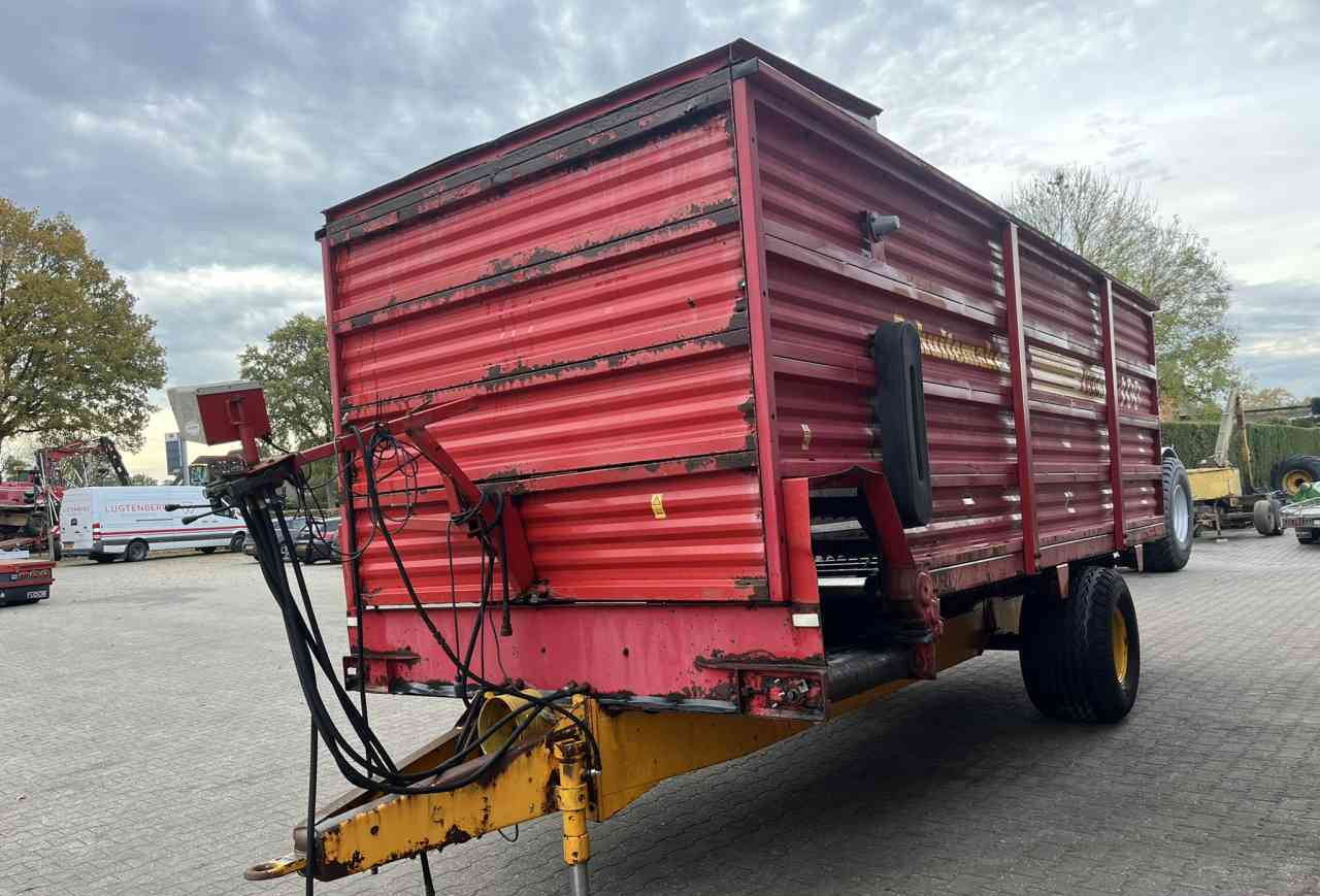 Schuitemaker Feedo 100 Voerdoseerwagen, voerwagen, blokkenwagen, voermachines - Savivartė traktorinė priekaba: foto 3 Schuitemaker Feedo 100 Voerdoseerwagen, voerwagen, blokkenwagen, voermachines - Savivartė traktorinė priekaba: foto 3
