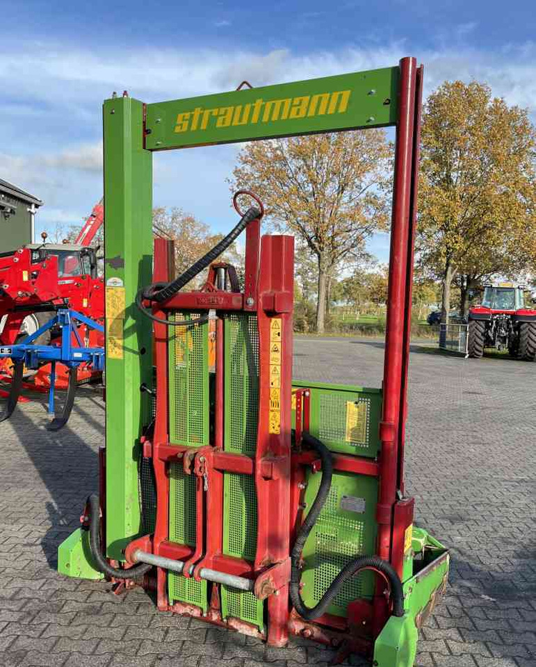 Strautmann Hydrofox HQ plus 2800 Kuilsnijder voermachines - Siloso įranga: foto 3 Strautmann Hydrofox HQ plus 2800 Kuilsnijder voermachines - Siloso įranga: foto 3