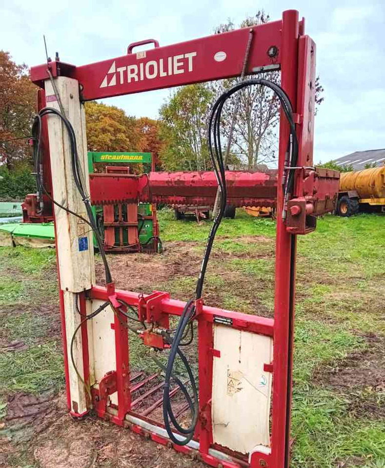 Trioliet TU170 kuilvoersnijder voermachines - Siloso įranga: foto 1 Trioliet TU170 kuilvoersnijder voermachines - Siloso įranga: foto 1