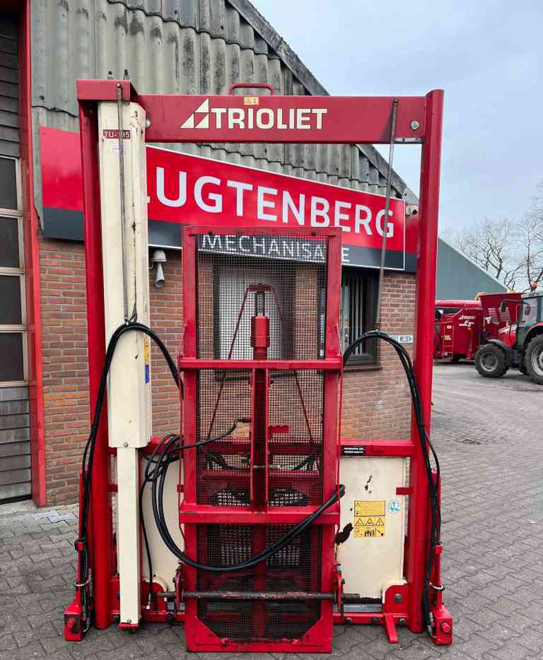 Trioliet TU195 Kuilvoersnijder kuilsnijder hefmast voermachines - Siloso įranga: foto 2 Trioliet TU195 Kuilvoersnijder kuilsnijder hefmast voermachines - Siloso įranga: foto 2