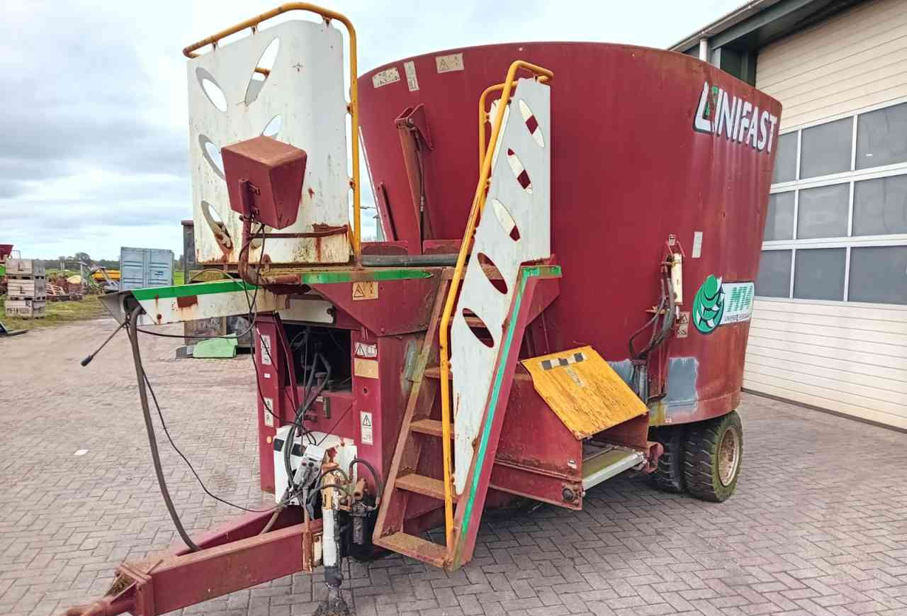 Unifast M14 - Pašarų maišytuvas: foto 1 Unifast M14 - Pašarų maišytuvas: foto 1