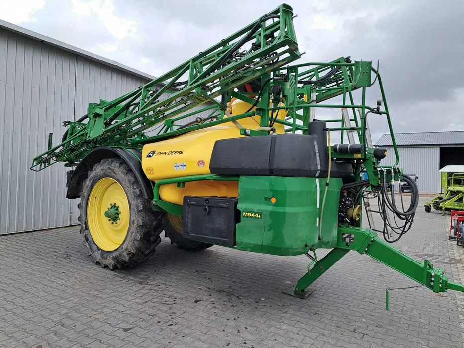 John Deere 944i - Prikabinamas purkštuvas: foto 4 John Deere 944i - Prikabinamas purkštuvas: foto 4