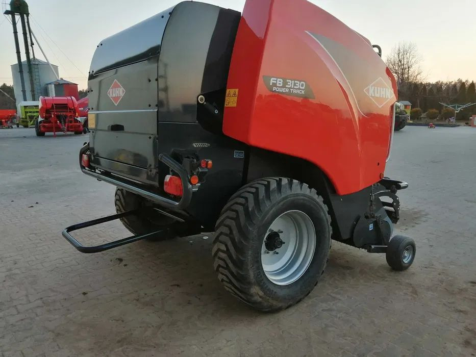 Prasa rolująca Kuhn 3130 Power track 2017r. - Ruloninis presas: foto 4 Prasa rolująca Kuhn 3130 Power track 2017r. - Ruloninis presas: foto 4