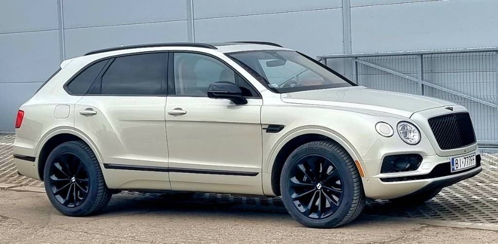 Bentley BENTAYGA 6.0 W12 - Lengvasis automobilis: foto 2 Bentley BENTAYGA 6.0 W12 - Lengvasis automobilis: foto 2