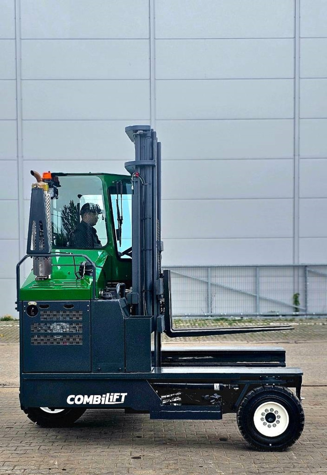 Combilift C 5000 XL NEW 2024- SALE ! - Šakinis krautuvas su privažiavimu iš keturių pusių: foto 4 Combilift C 5000 XL NEW 2024- SALE ! - Šakinis krautuvas su privažiavimu iš keturių pusių: foto 4