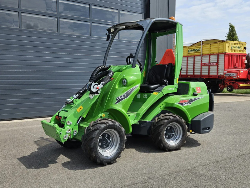 Vikšrinis mini krautuvas Avant 528 Rental mini-shovel: foto 9