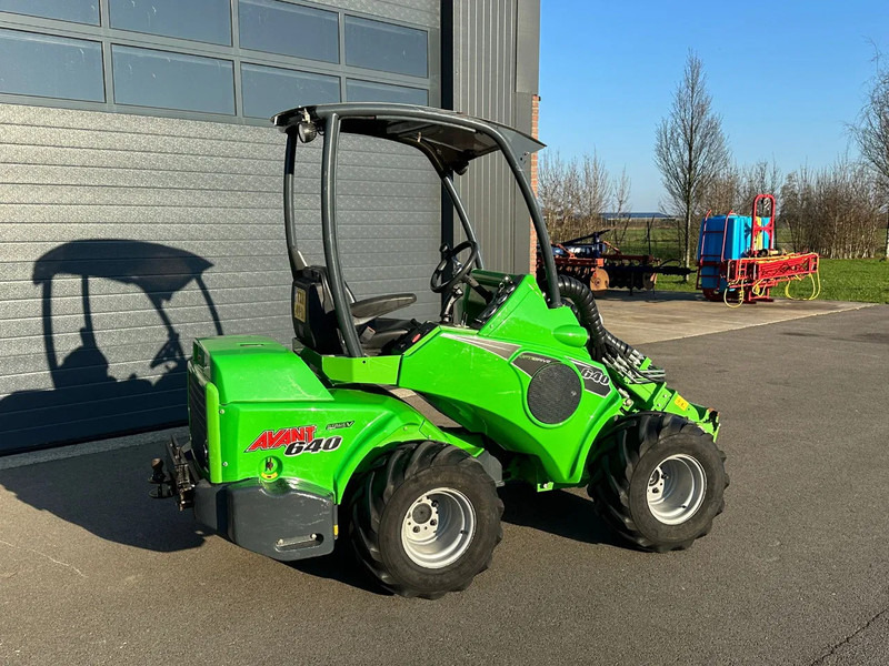 Avant 640 TDL Mini-shovel - Vikšrinis mini krautuvas: foto 2 Avant 640 TDL Mini-shovel - Vikšrinis mini krautuvas: foto 2