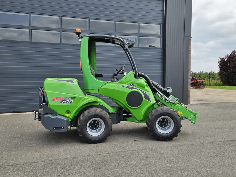 Avant 755i Rental mini-shovel - Vikšrinis mini krautuvas: foto 3 Avant 755i Rental mini-shovel - Vikšrinis mini krautuvas: foto 3