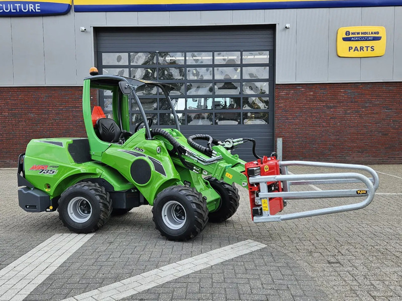 Avant Mini-shovel 735i Rental met Kemp balenklem - Vikšrinis mini krautuvas: foto 2 Avant Mini-shovel 735i Rental met Kemp balenklem - Vikšrinis mini krautuvas: foto 2