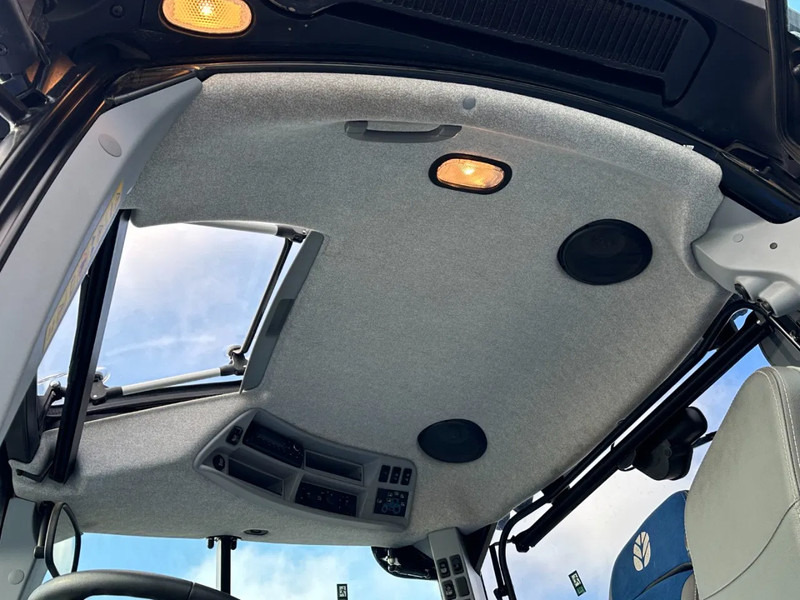 Traktorius New Holland T7.245 Autocommand Stage 5: foto 10