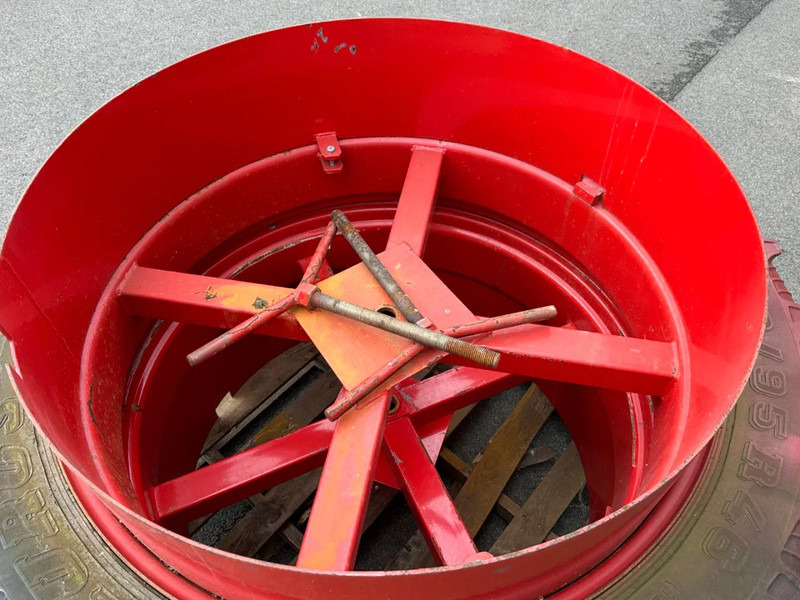 Taurus dubbellucht wielen - Padangos ir ratlankiai - Žemės ūkio technika: foto 5 Taurus dubbellucht wielen - Padangos ir ratlankiai - Žemės ūkio technika: foto 5