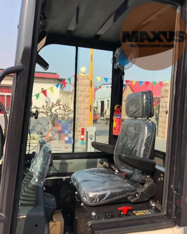 MAXUS Mini Excavator 1700kg AirCondition - Mini ekskavatorius: foto 5 MAXUS Mini Excavator 1700kg AirCondition - Mini ekskavatorius: foto 5