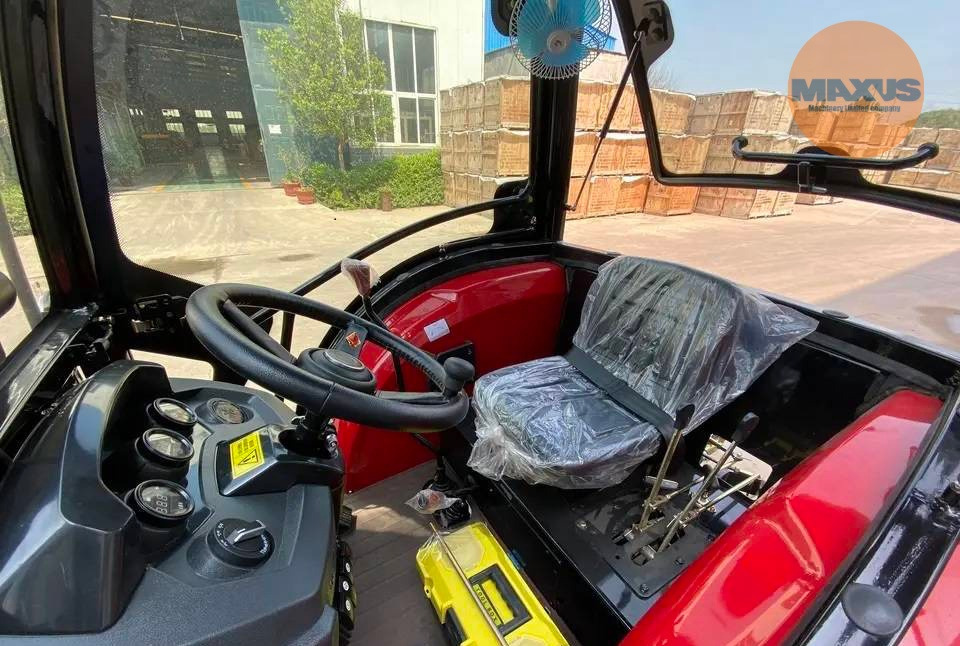 MAXUS НОВИЙ Трактор 100 К.с. 4x4 MAXUS - Traktorius: foto 2 MAXUS НОВИЙ Трактор 100 К.с. 4x4 MAXUS - Traktorius: foto 2