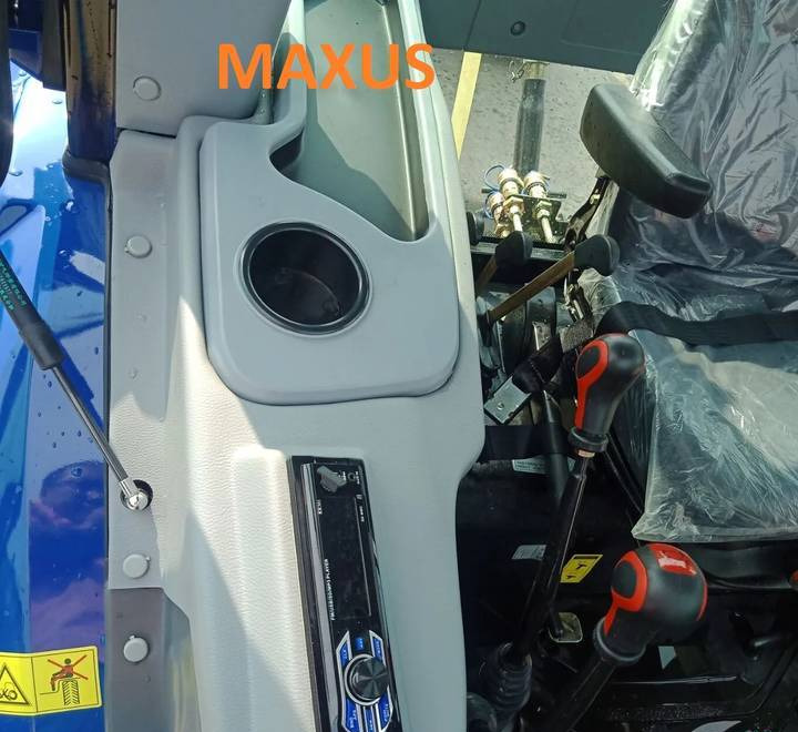 Nauja Traktorius NEW MAXUS 180 HP Tractor + Loader Warranty up to 10 YEARS Новий MAXUS Трактор 180 К.с. + Навантажувач Гарантія до 10 РОКІВ Nowy MAXUS Traktor 180 KM + Ładowacz Gwarancja do 10 LAT: foto 7