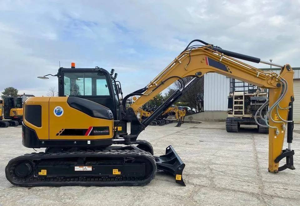 NEW MAXUS 9 Ton Crawler Excavator Warranty up to 10 YEARS НОВА Копарка гусенична MAXUS 9 тонн Гарантія до 10 РОКІВ NOWA Koparka gąsienicowa MAXUS 9 ton Gwarancja do 10 LAT - Vikšrinis ekskavatorius: foto 1 NEW MAXUS 9 Ton Crawler Excavator Warranty up to 10 YEARS НОВА Копарка гусенична MAXUS 9 тонн Гарантія до 10 РОКІВ NOWA Koparka gąsienicowa MAXUS 9 ton Gwarancja do 10 LAT - Vikšrinis ekskavatorius: foto 1
