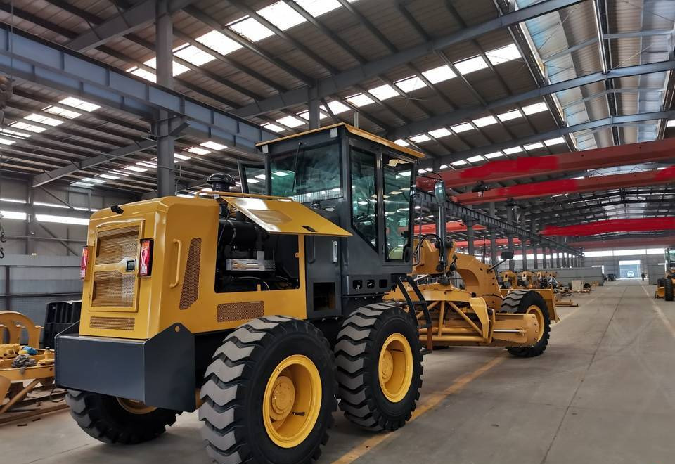 NEW MAXUS Cummins Road Grader Warranty up to 10 Years НОВА дорожня рівнялка MAXUS Cummins Гарантія до 10 Років NOWA równiarka drogowa MAXUS Cummins Gwarancja do 10 LAT - Greideris: foto 3 NEW MAXUS Cummins Road Grader Warranty up to 10 Years НОВА дорожня рівнялка MAXUS Cummins Гарантія до 10 Років NOWA równiarka drogowa MAXUS Cummins Gwarancja do 10 LAT - Greideris: foto 3