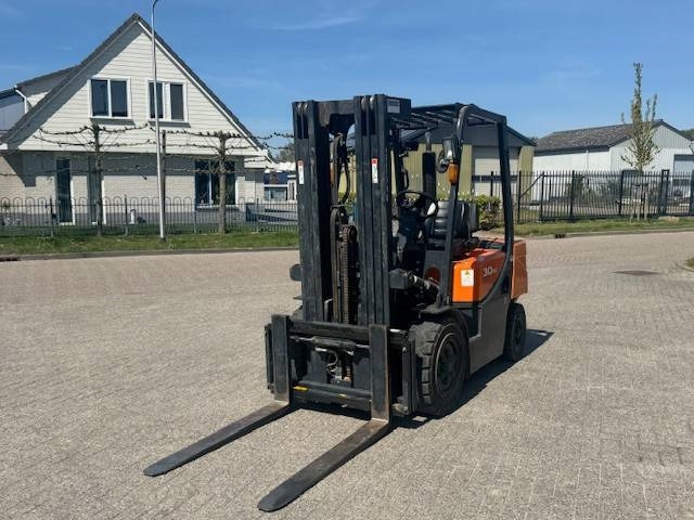 Doosan D30 Plus - Dyzelinis krautuvas: foto 5 Doosan D30 Plus - Dyzelinis krautuvas: foto 5