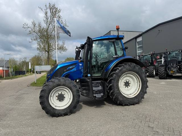 Valtra N134 Versu Smart Touch, GPS - Traktorius: foto 2 Valtra N134 Versu Smart Touch, GPS - Traktorius: foto 2