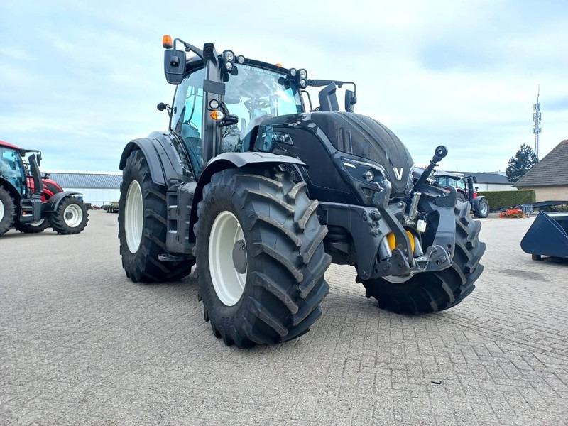 Valtra T174 Direct Smart Touch, 2021, 450 hours! - Traktorius: foto 2 Valtra T174 Direct Smart Touch, 2021, 450 hours! - Traktorius: foto 2