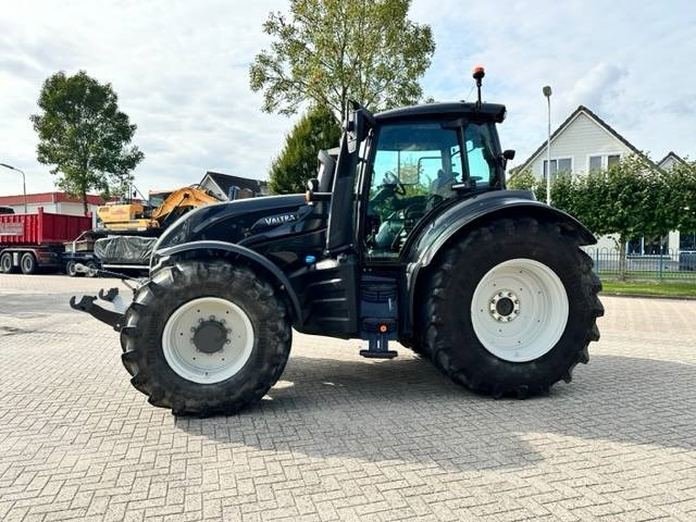 Valtra T235 Direct Smart Touch TWINTRAC! 745 HOURS - Traktorius: foto 1 Valtra T235 Direct Smart Touch TWINTRAC! 745 HOURS - Traktorius: foto 1