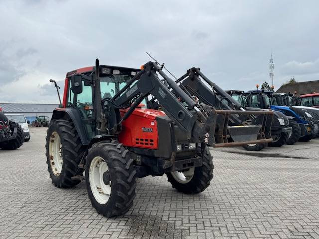 Valtra Valmet 6650 Hitech, voorlader, vloeistofkoppeling lizingą Valtra Valmet 6650 Hitech, voorlader, vloeistofkoppeling: foto 18