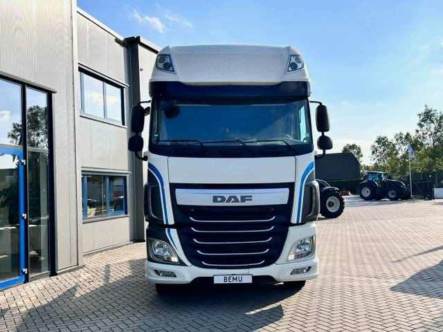 DAF XF 106 460 Super Space Cab 780.000km - Vilkikas: foto 2 DAF XF 106 460 Super Space Cab 780.000km - Vilkikas: foto 2