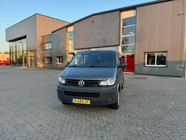 Volkswagen Transporter 140Pk Dubbele cabine - Krovininis mikroautobusas: foto 4 Volkswagen Transporter 140Pk Dubbele cabine - Krovininis mikroautobusas: foto 4
